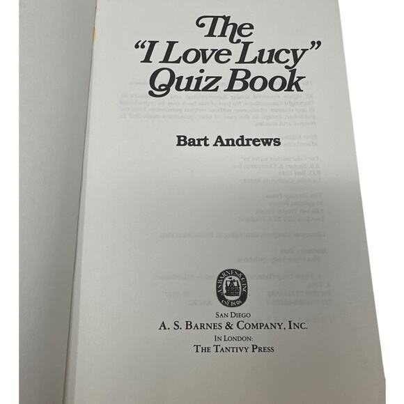 "I Love Lucy" Quiz Book by Bart Andrews - 1981 Edition ISBN 0-498-02566-7 - Picture 3 of 9